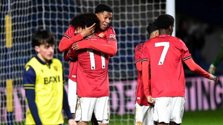 Oxford_v_MUFC_U18_FAYC_0811771949352038_large.jpg